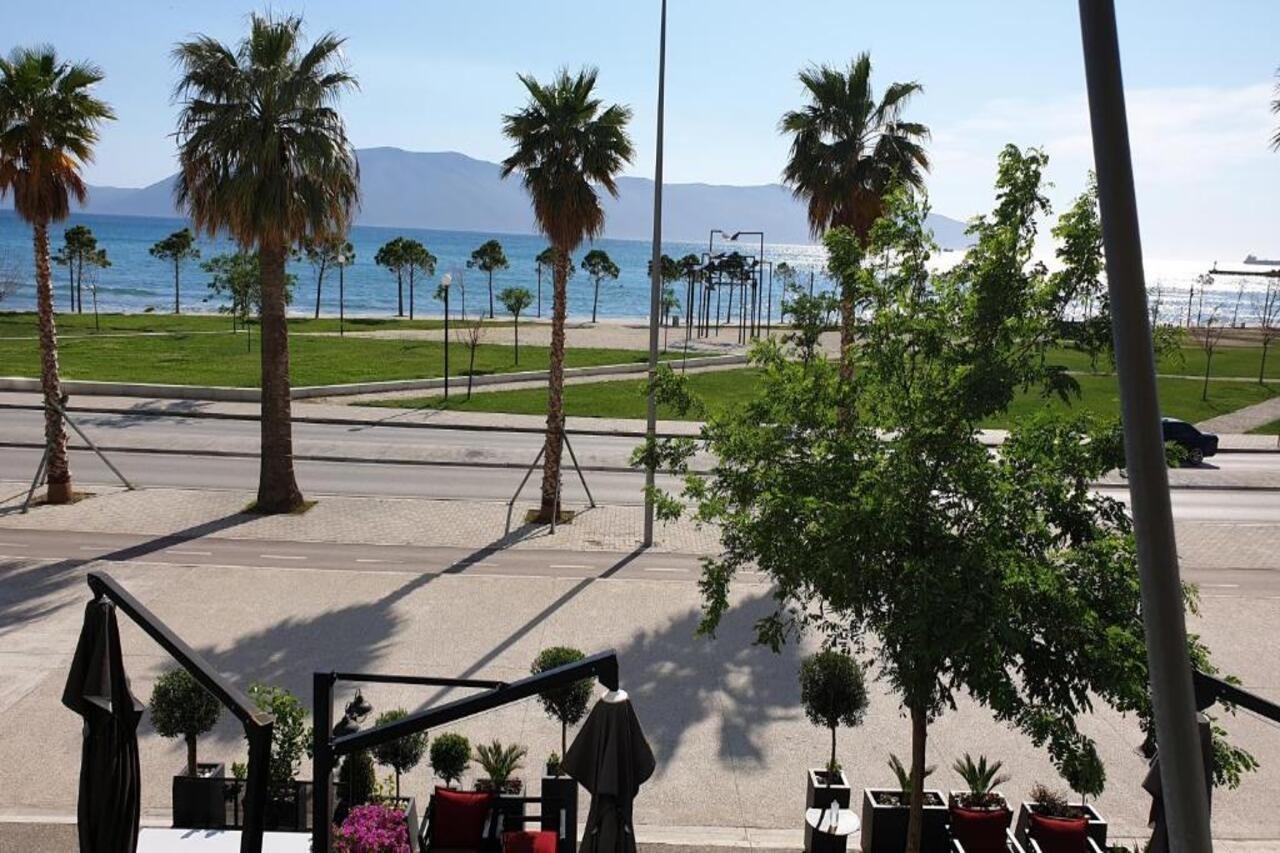 Haris Hotel Vlore Bagian luar foto