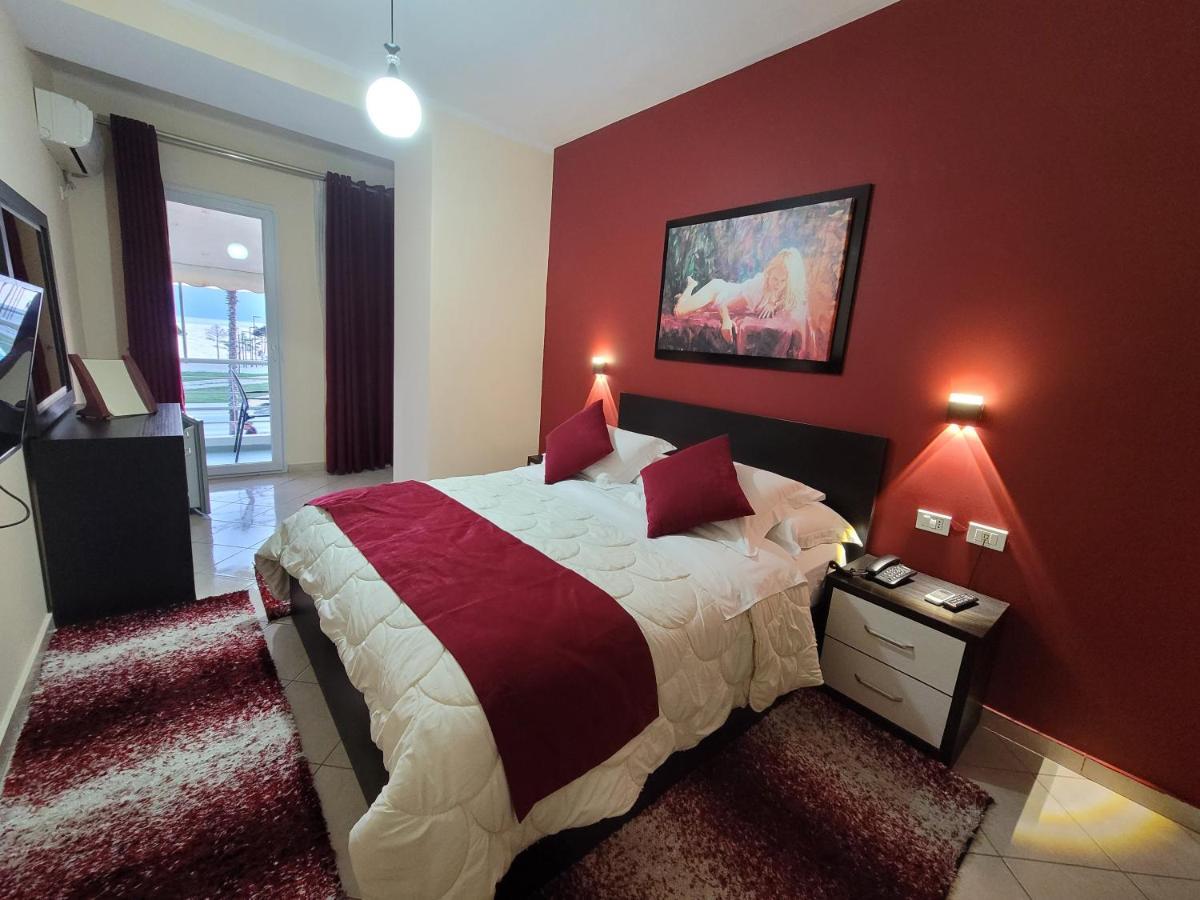 Haris Hotel Vlore Bagian luar foto