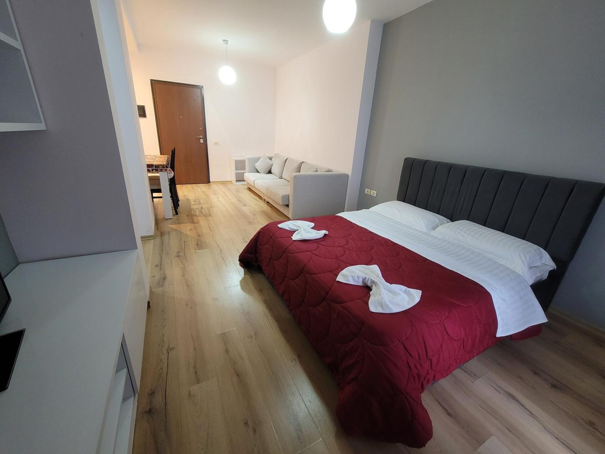Haris Hotel Vlore Bagian luar foto