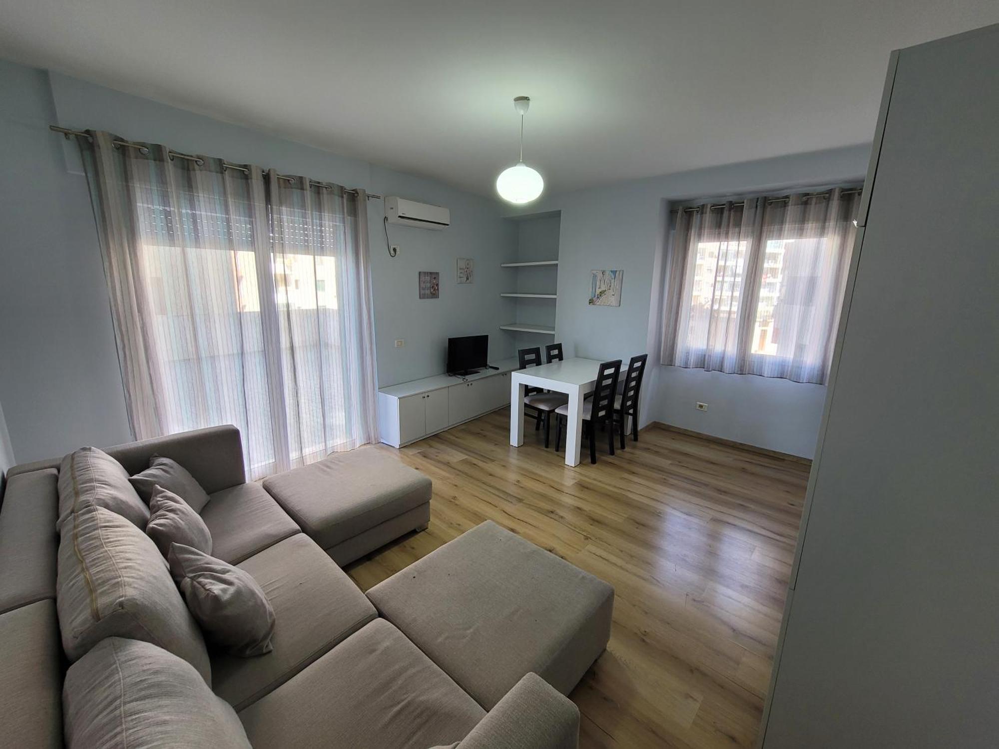Haris Hotel Vlore Bagian luar foto