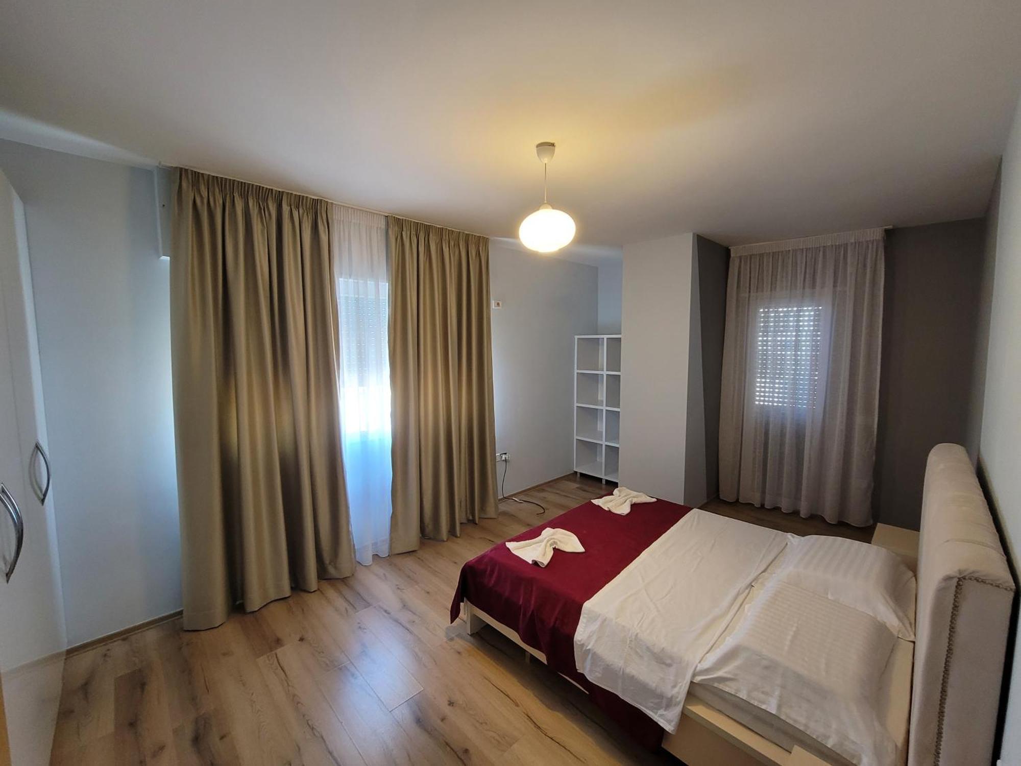 Haris Hotel Vlore Bagian luar foto