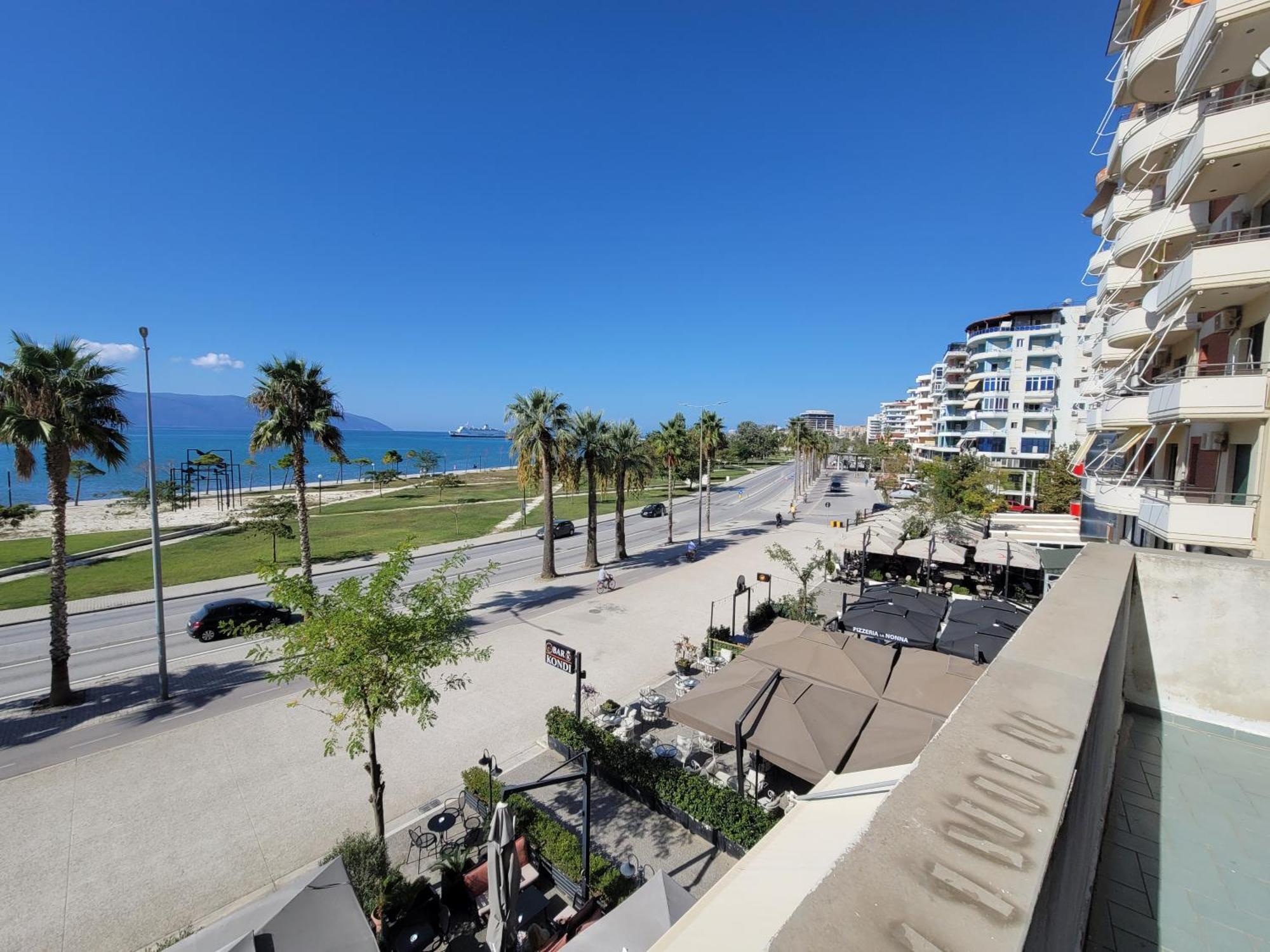 Haris Hotel Vlore Bagian luar foto